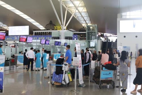 Trong năm 2019, Cảng HKQT Nội Bài đã phục vụ 190 nghìn lượt chuyến bay với hơn 29 triệu khách. Ảnh: TTXVN