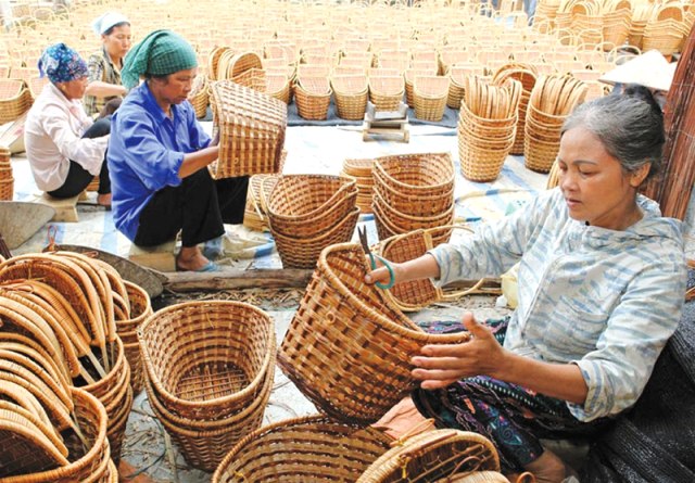 Hàng vạn lao động nông thôn Hà Nội đã có việc làm sau đào tạo nghề.