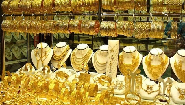 Giá vàng hôm nay (28 Têt Canh Tý) tiếp tục trên đỉnh 44 triệu đồng/lượng