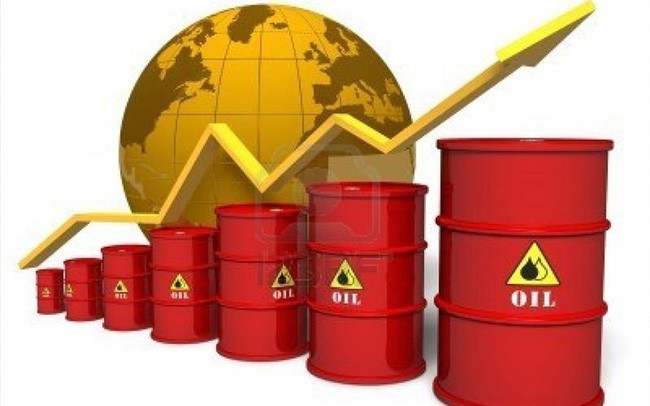 Giá dầu quốc tế vẫn giữ ở mức cao nhất trong vòng 3 tháng. (Ảnh minh họa: KT)