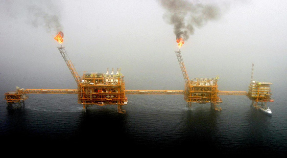 Khu vực sản xuất dầu Soroush ở vịnh Ba Tư, phía nam thủ đô Tehran của Iran - Ảnh: Reuters